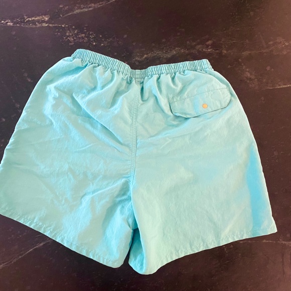 Patagonia Baggies- Men’s size small- 5” - Picture 2 of 5